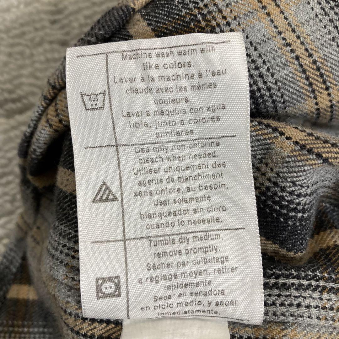 カーハート ネルシャツ チェックシャツ  ワンポイントレザーロゴ 3XL サイズ