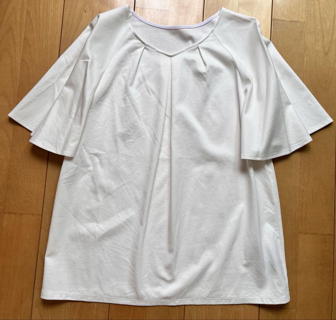新品未使用　ホワイトトップス