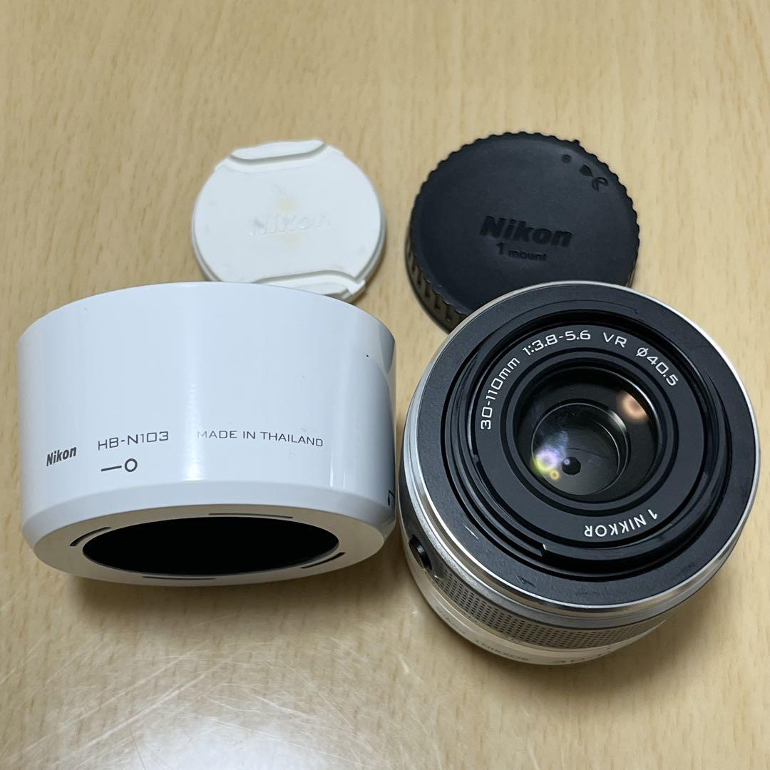 Nikon 1 V1　ダブルズームキット　ホワイト　カメラレンズ2種付き