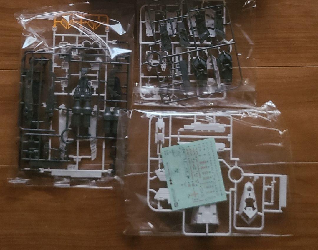 未組立　ＲＧ 1/144 νガンダム＋HWS拡張ウエポン　2点セット
