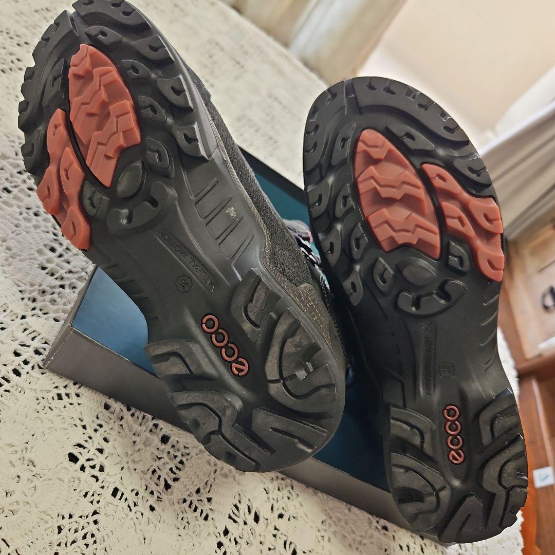 防水登山靴 ブラックecco