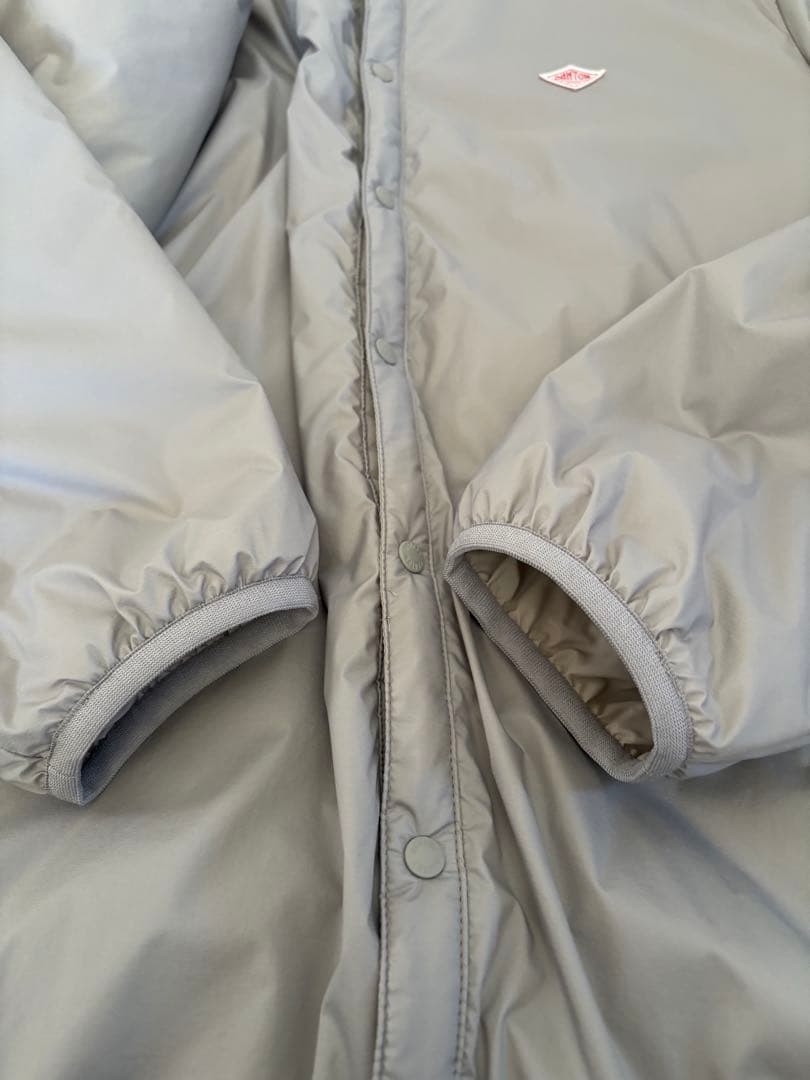 ナイロンタフタインサレーションノー ジャケットグレイッシュベージュM