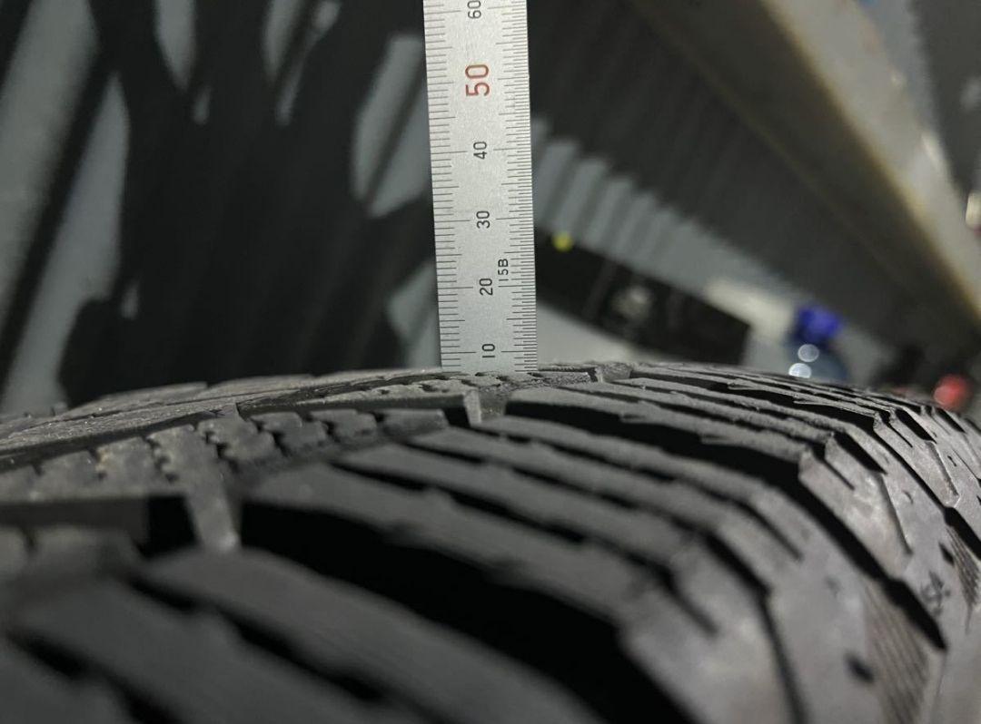 スタッドレス デイトナ 4本 DAYTONA 8J +20 265/70R17