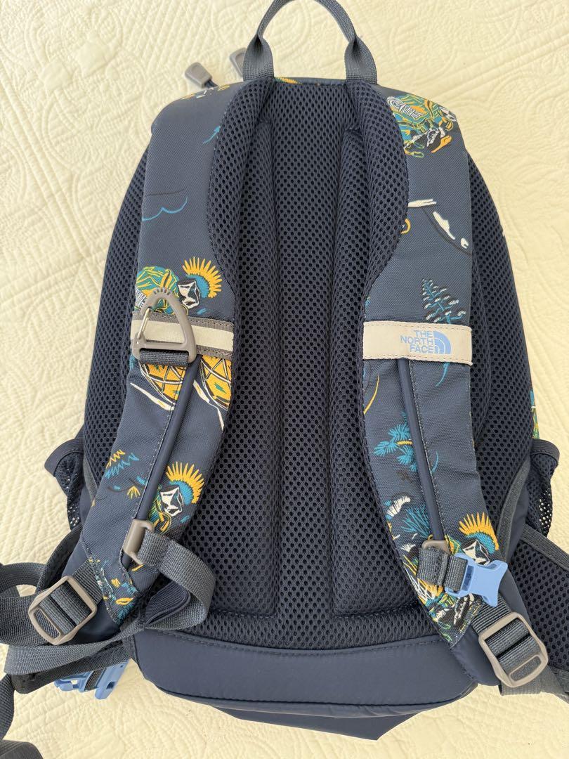 THE NORTH FACE SMALL DAY ネイビーリュック