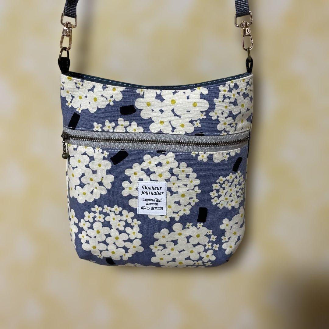 花柄ポシェット　ハンドメイド