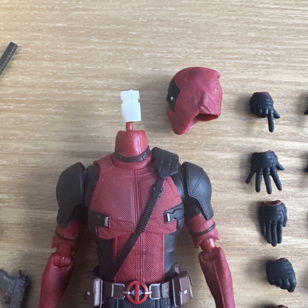 期間限定特別価格 デッドプール フィギュアーツ カスタムパーツ付き - メルカリ アメコミ