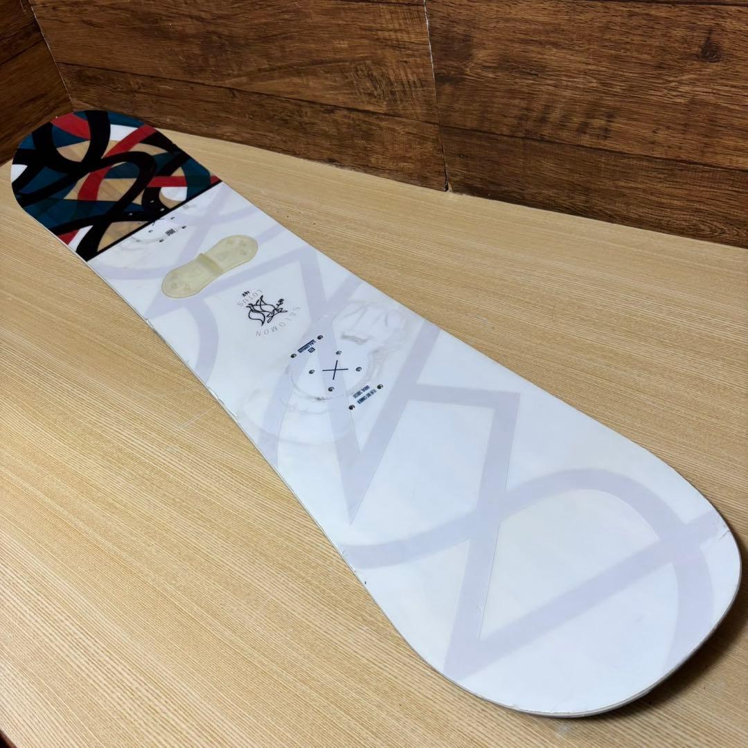 人気モデル SALOMON サロモン ロータス スノーボード レディ 142cm 人気モデル SALOMON サロモン ロータス スノーボード レディ 142cm
