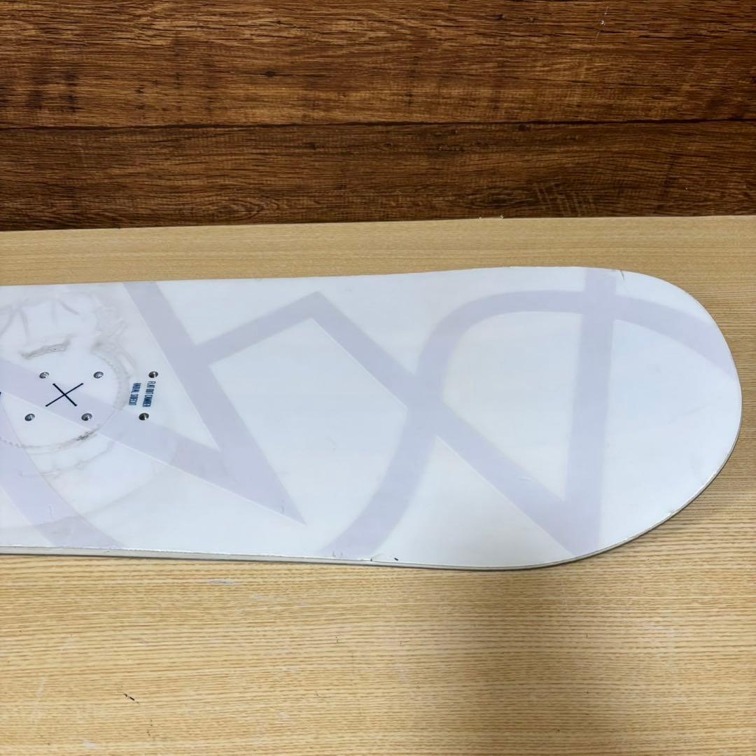 人気モデル SALOMON サロモン ロータス スノーボード レディ 142cm 人気モデル SALOMON サロモン ロータス スノーボード レディ 142cm