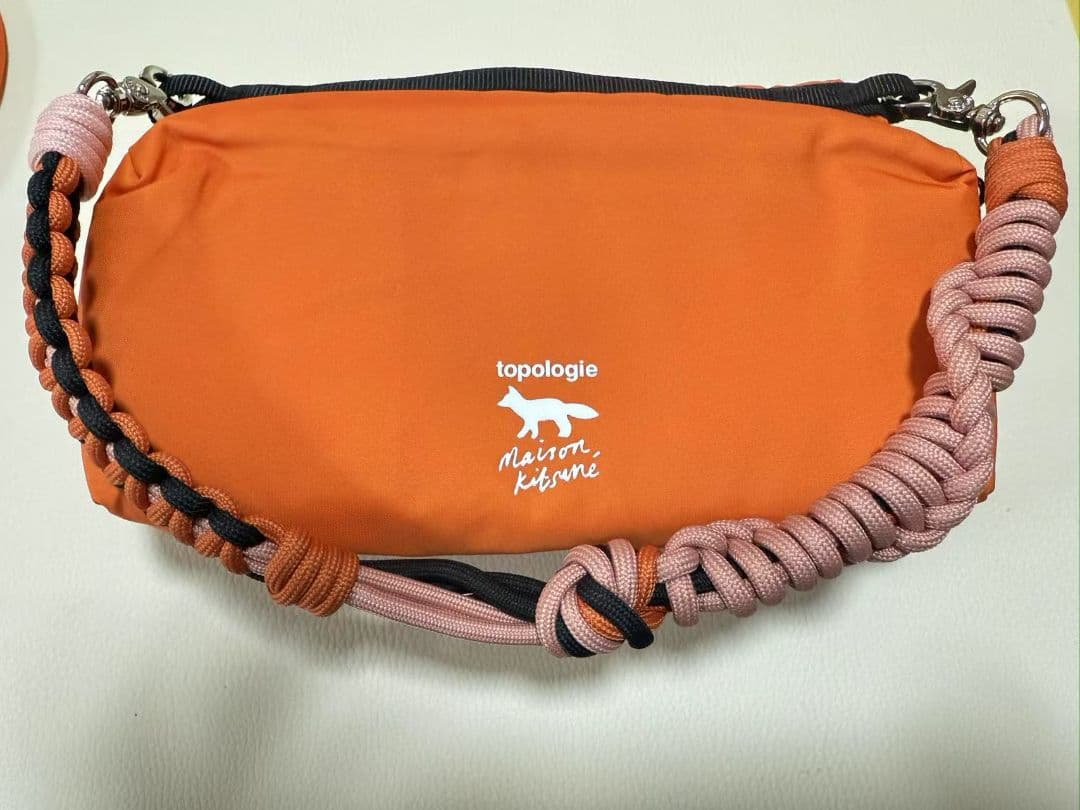 Topologie×MAISON KITSUNÉ✦ボトルサコッシュ 2ストラップ