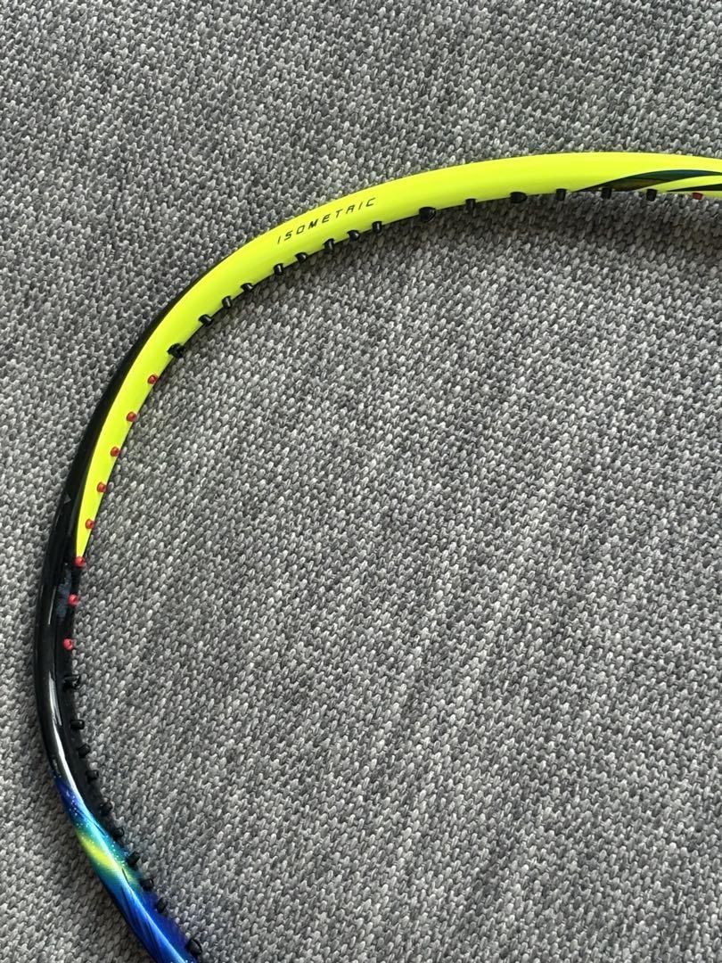 YONEX Astrox 77 3UG5 傷あり　ヒビ　折れはなし