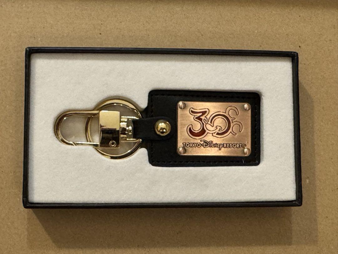 クラブ33ディズニー　30周年キーチェーン クラブ33 Club33 キーホルダー ディズニー ディズニー秘密クラブ