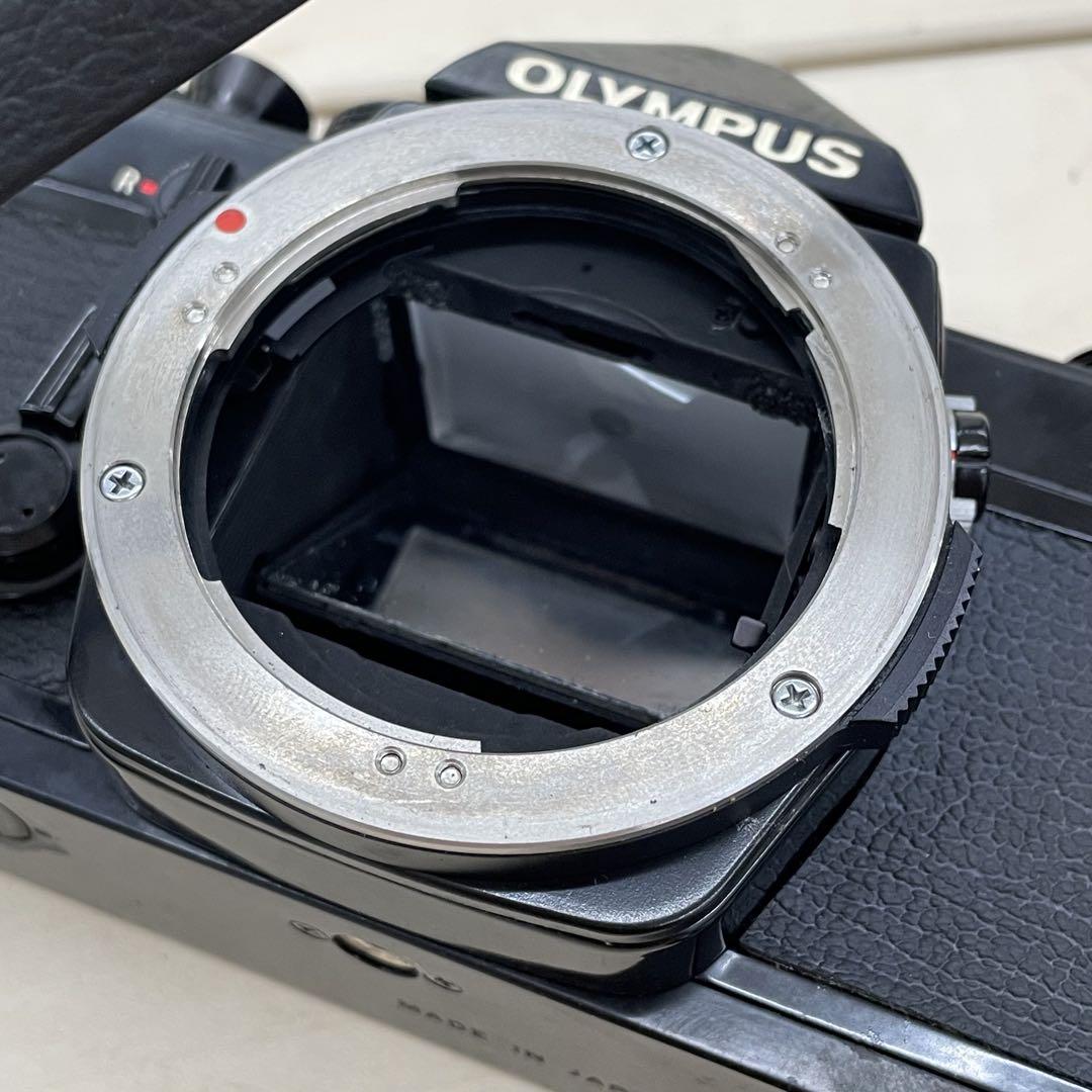 オリンパス　カメラ　OM-1