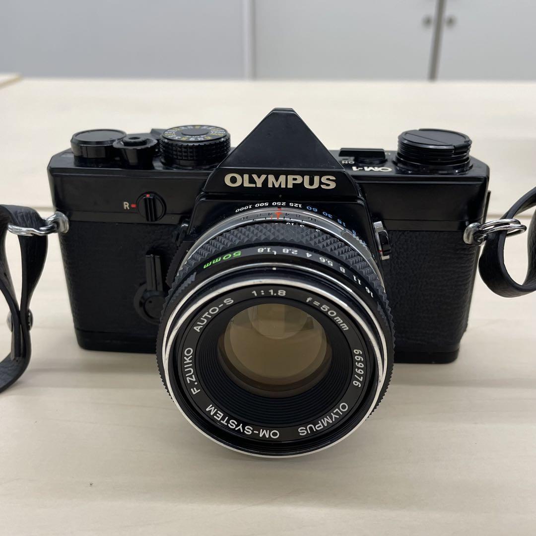 オリンパス　カメラ　OM-1