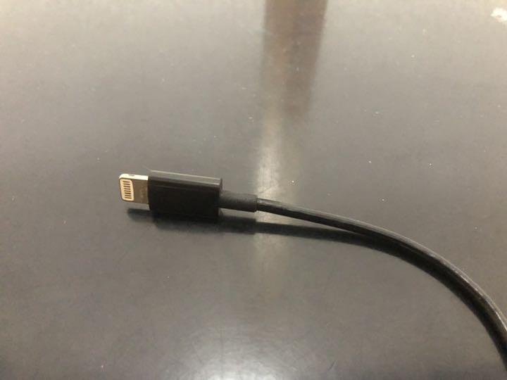サンワサプライ ライトニングケーブル 黒 12.5cm KB-IPLT01BK