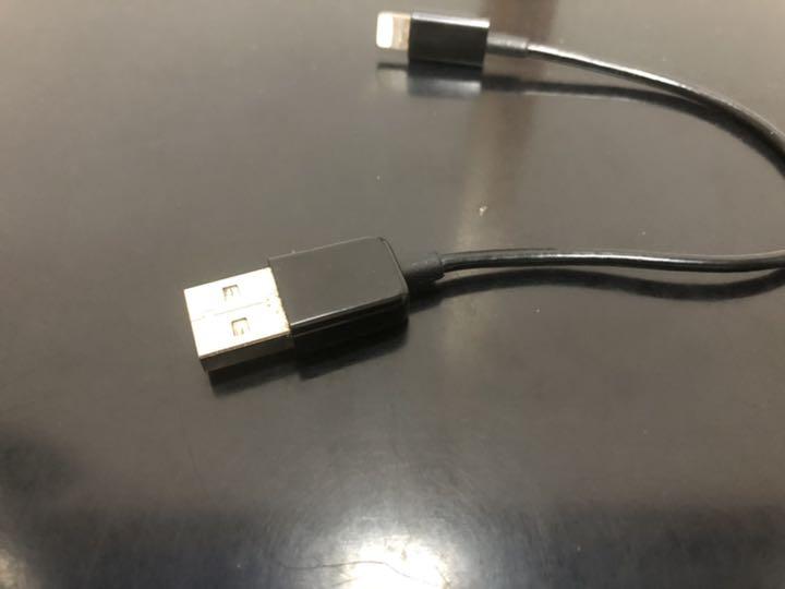 サンワサプライ ライトニングケーブル 黒 12.5cm KB-IPLT01BK
