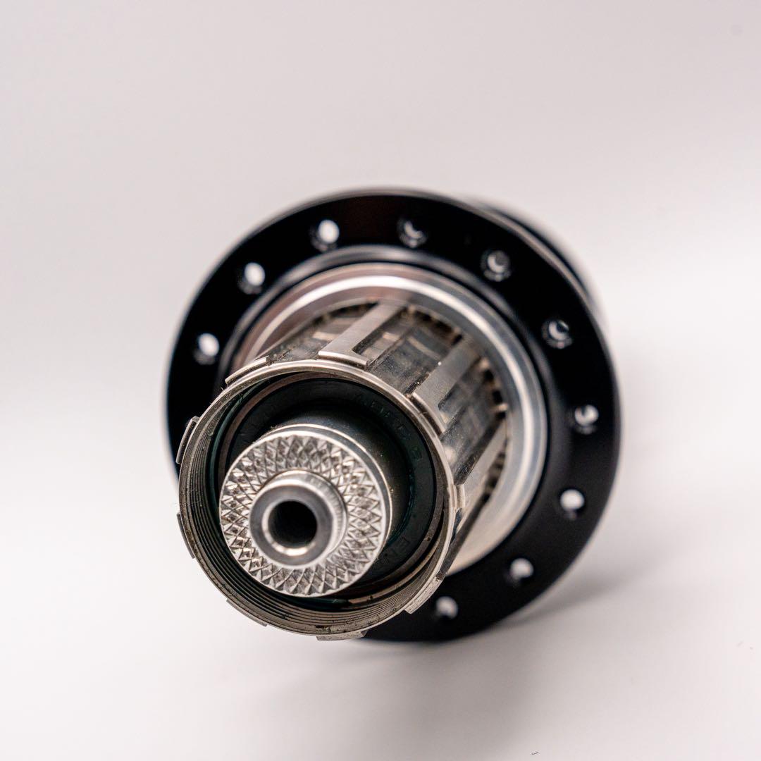 パーツ WHITE INDUSTRIES T11 SHIMANO 11speed 28H