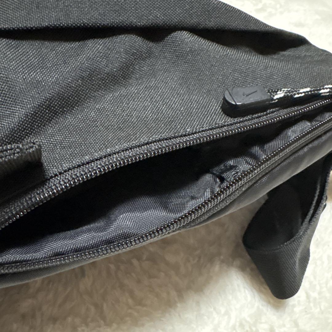 美品】ナイキ スリングバッグ ワンショルダー 黒 y2k 00s 激レア