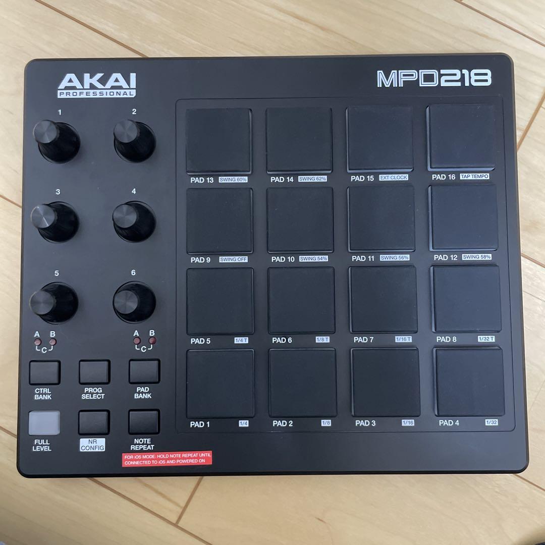 DJ機材 AKAI MPD218