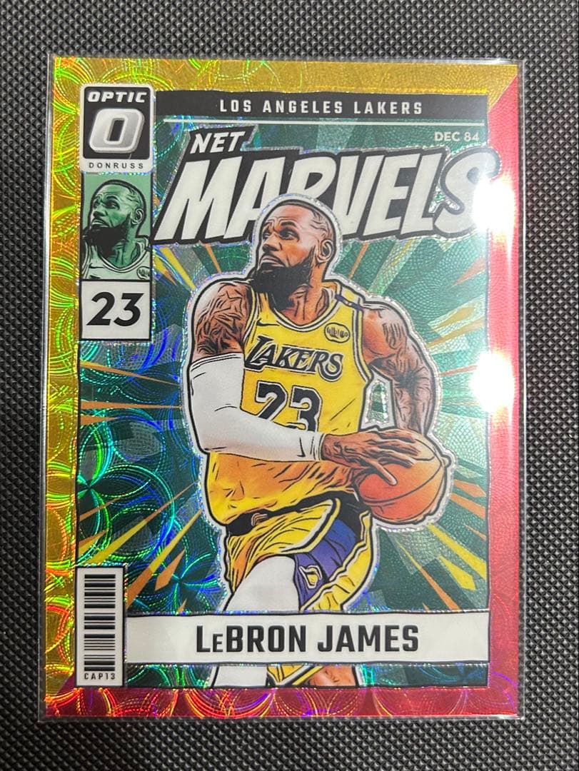24-25 Optic Net Marvels LeBron James 99目立った傷や汚れなし