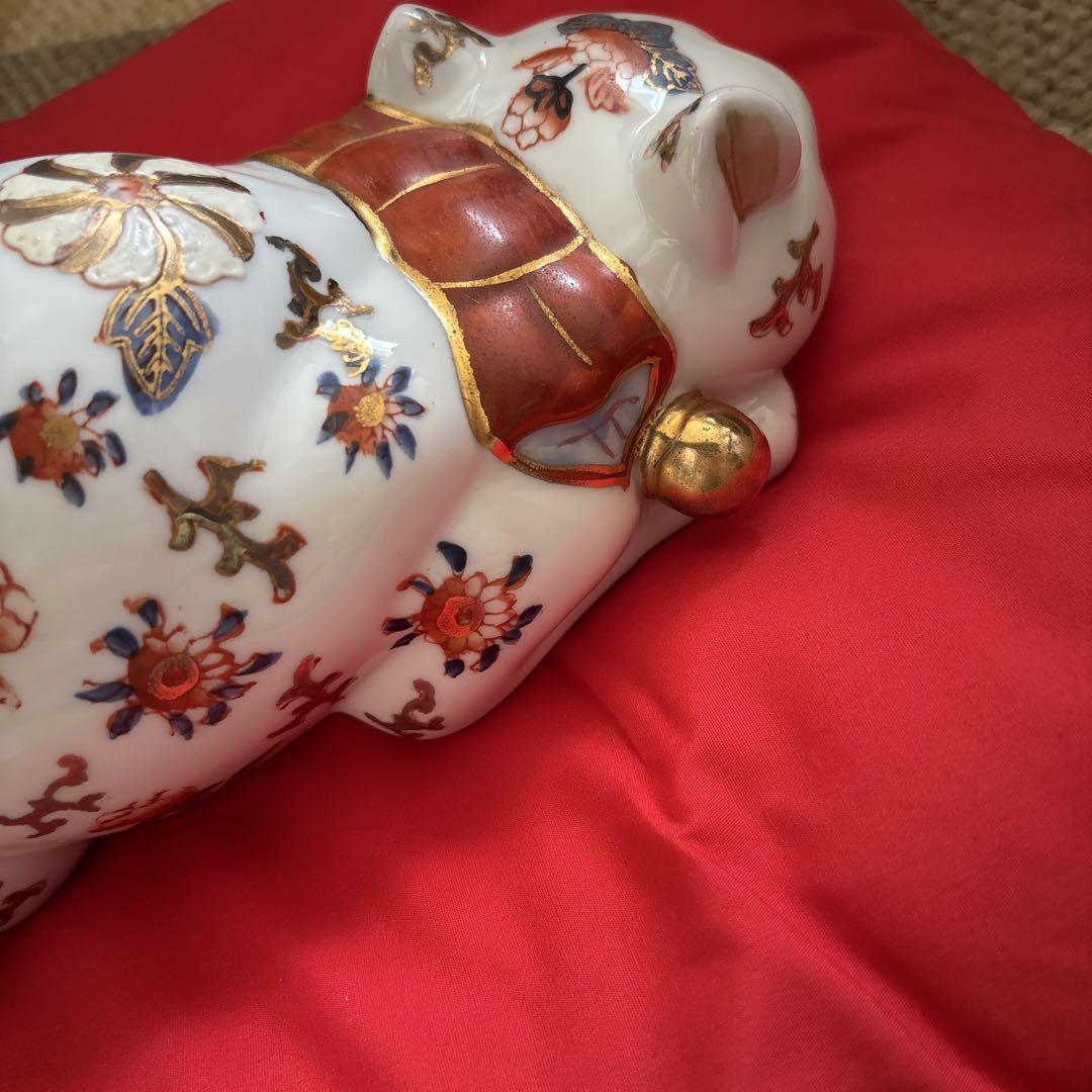 伊万里焼　眠り猫　金彩　アンティーク　置物　陶器