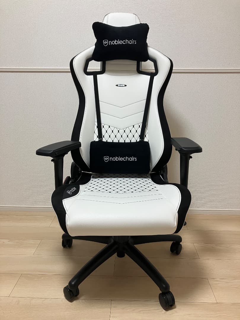 引き取り限定noblechairs EPICゲーミングチェア ホワイト/ブラック
