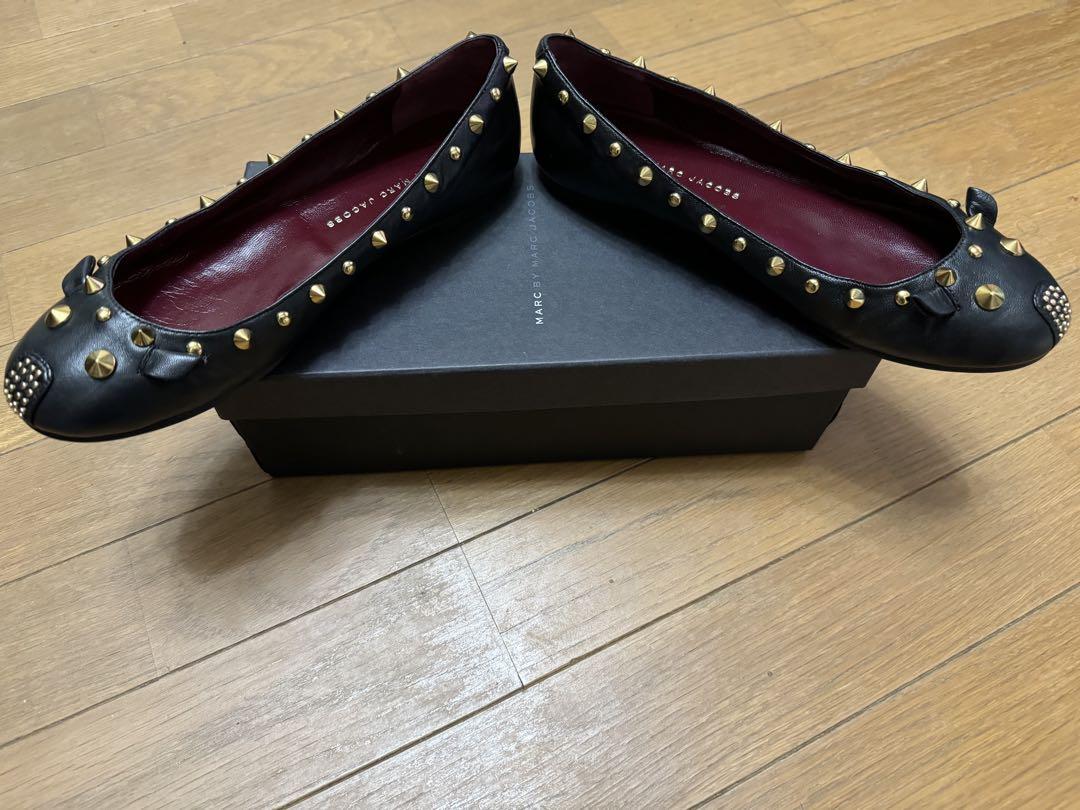 超美品　マークバイマークジェイコブスねずみブラックフラットシューズ黒23.5本革