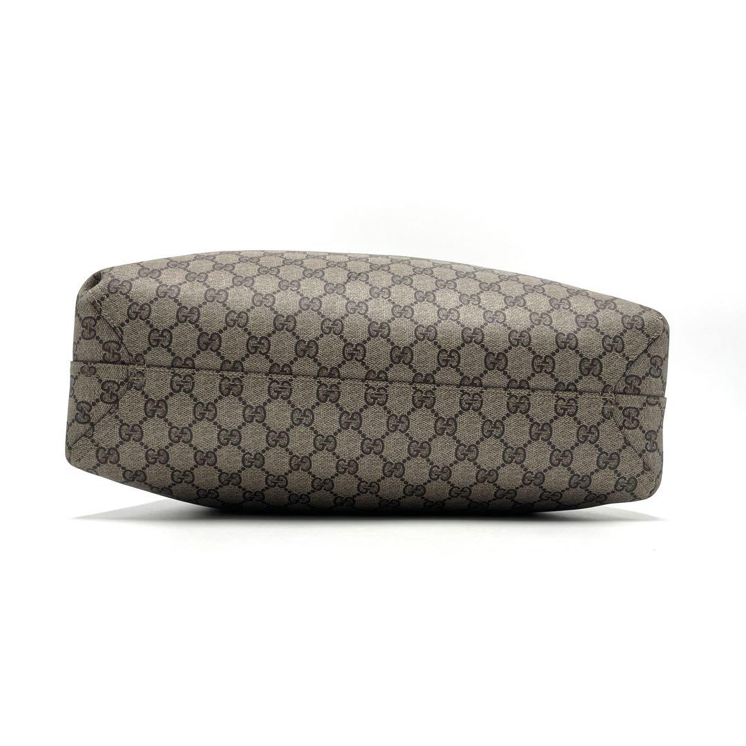 【美品】グッチ トートバッグ リバーシブル GGスプリーム 肩掛け A4可 黒 グッチ トートバッグ リバーシブル GGスプリーム 肩掛け可 大