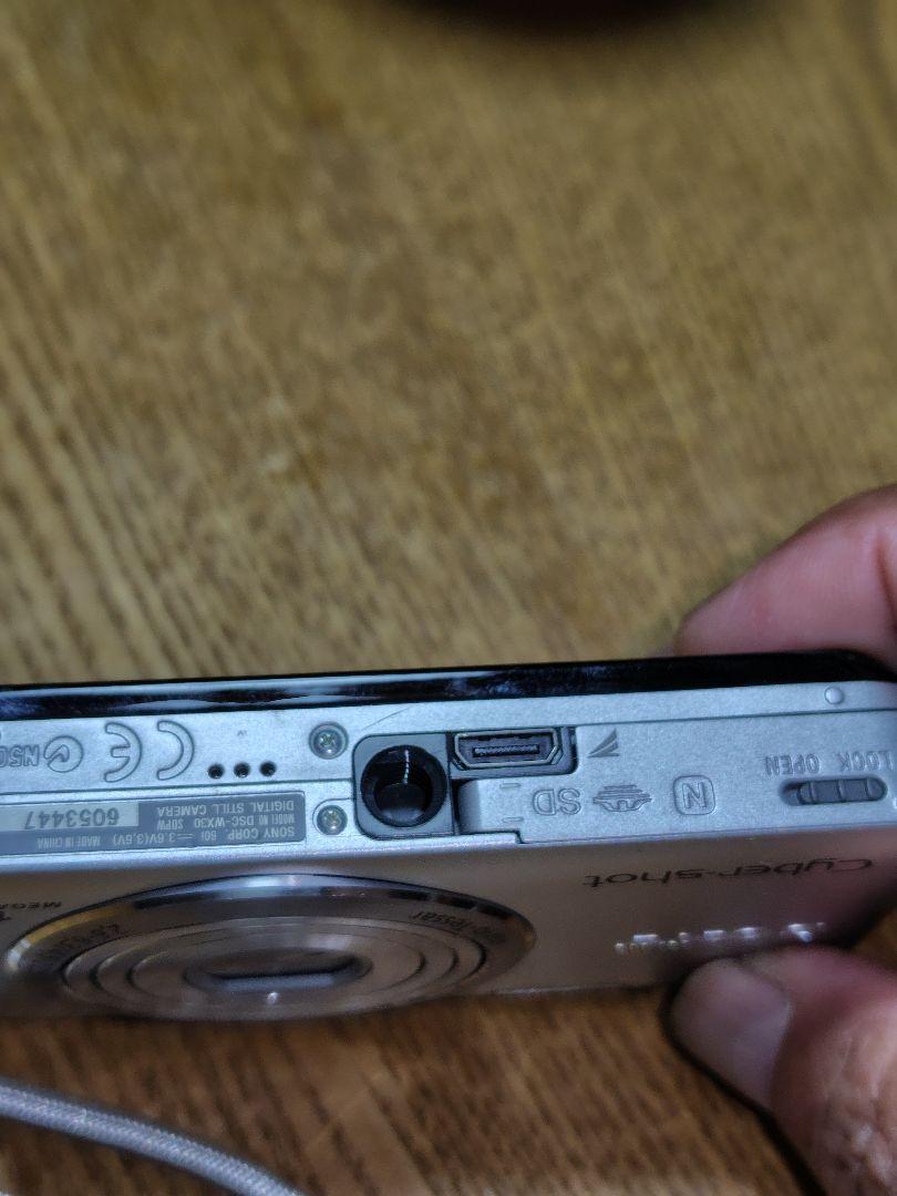 SONY Cyber-shot 16.2メガピクセル　DSC-WX30