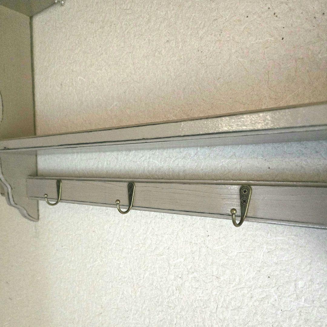 うい　フレンチアンティークシャビー壁掛けシェルフ　くすみベージュ うい フレンチアンティークシャビー壁掛けシェルフ くすみベージュ