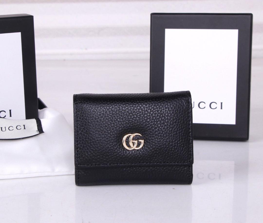 グッチ 三つ折り財布 GGマーモント レザー
