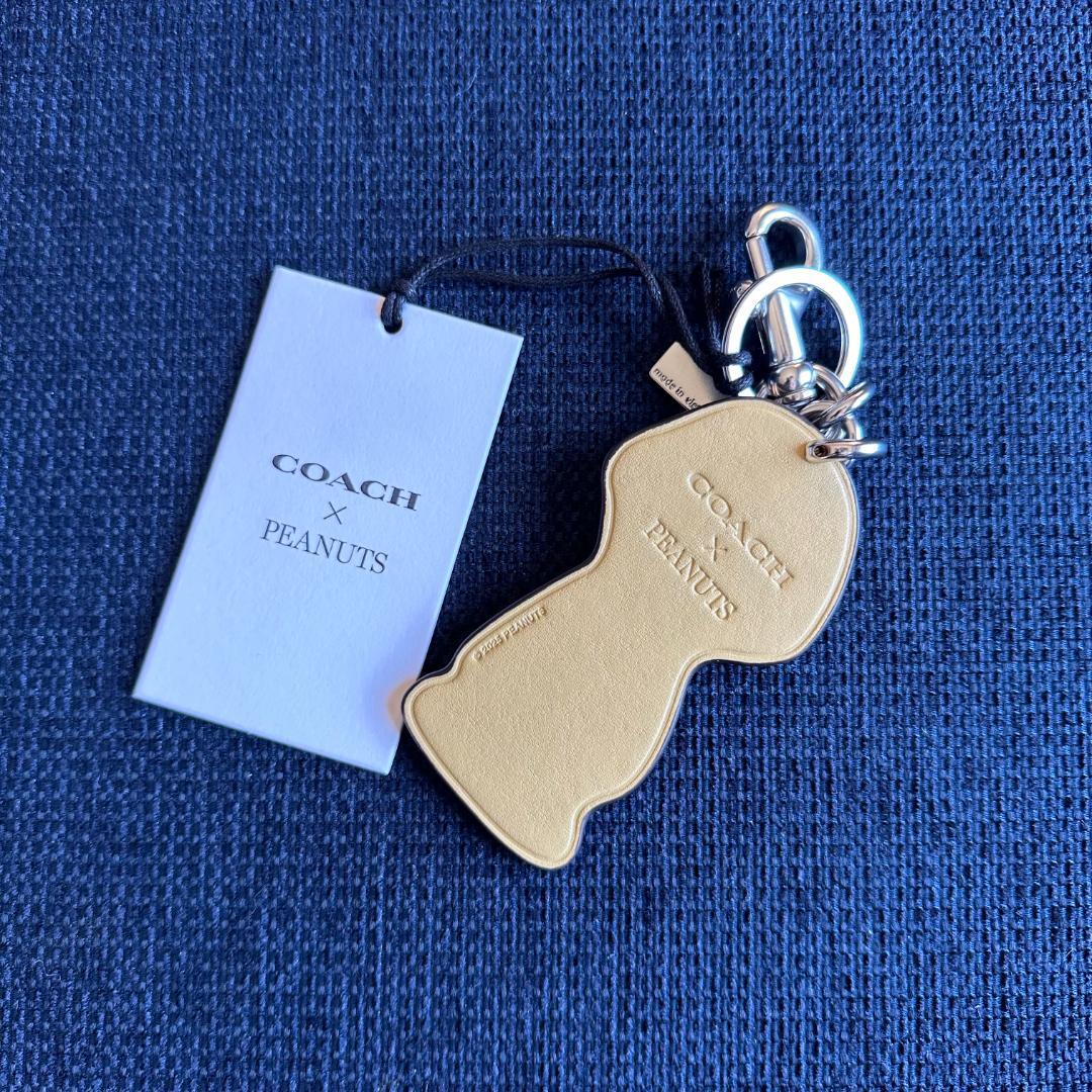 COACH チャーリーブラウン キーホルダー 新品