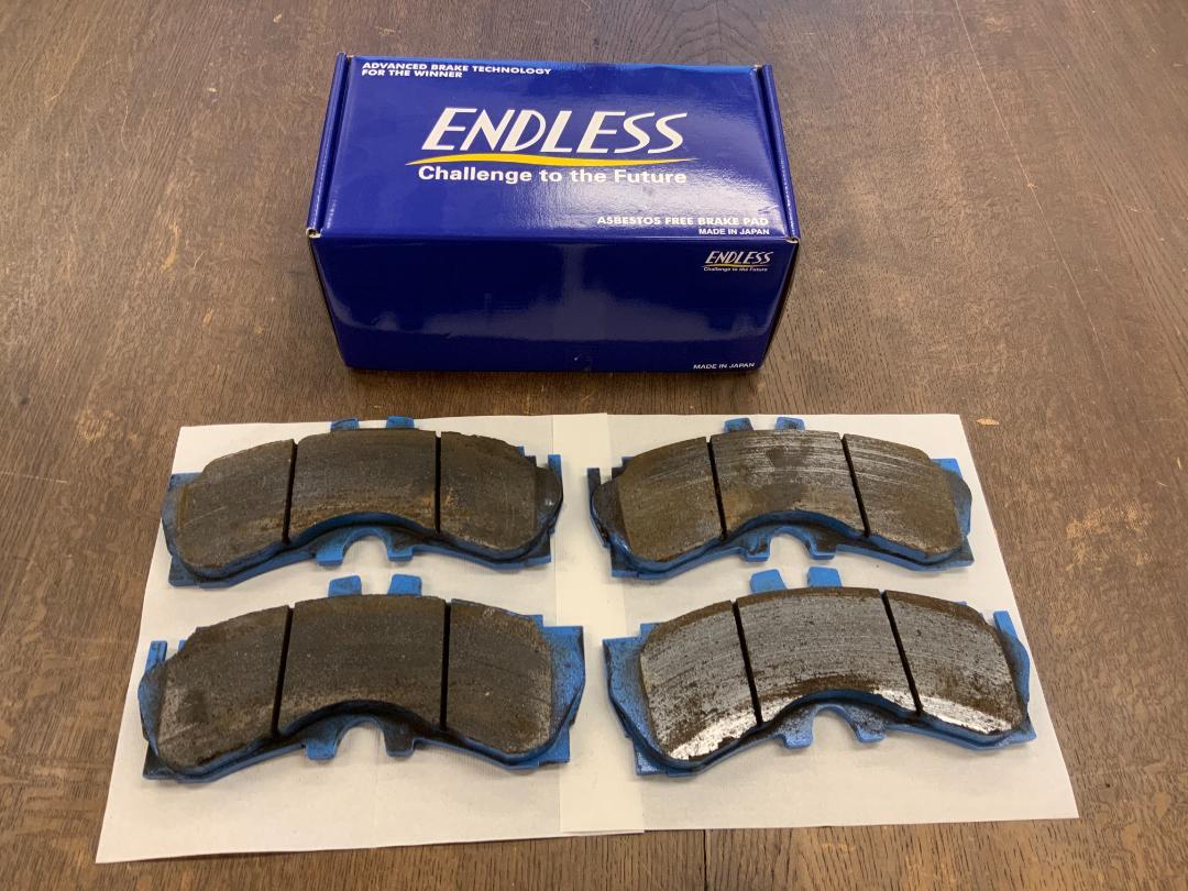 【新品未開封・送料無料】 エンドレス endless 中古美品 LC500/LC500h用 ブレーキパッド パーツ