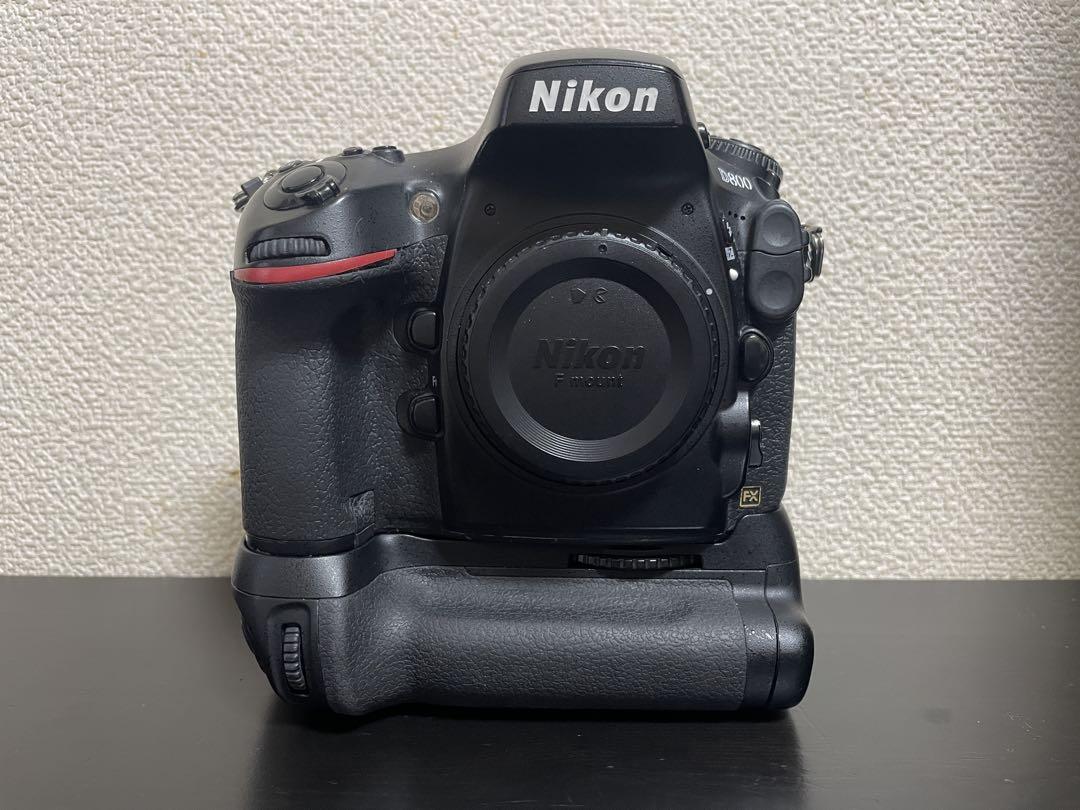ピ*p様 Nikon D800 MB-D12付き 撮影可能ですが不具合あり