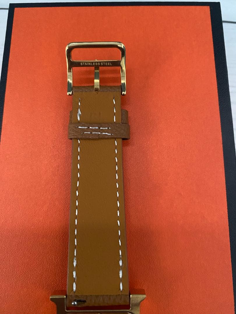 《Hウォッチ》 　エトゥープ 腕時計