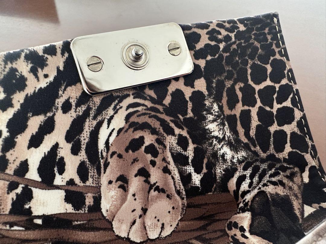 ☆希少☆ Salvatore Ferragamo ヒョウ柄 二つ折り財布 小物