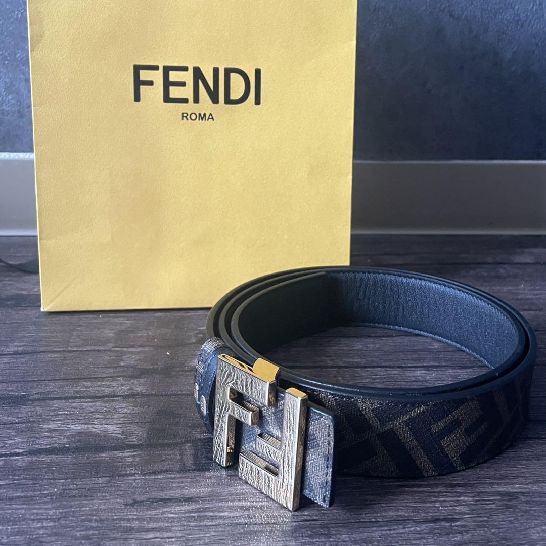 FENDI フェンディ　スクエアベルト　ブラックレザー ベルト 美品