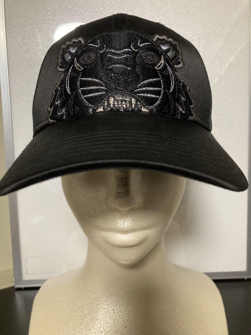 KENZO ブラックキャップ アイコン刺繍付き KENZO(ケンゾー) ロゴ刺繍キャップFE58AC511F42 FE58AC511F42