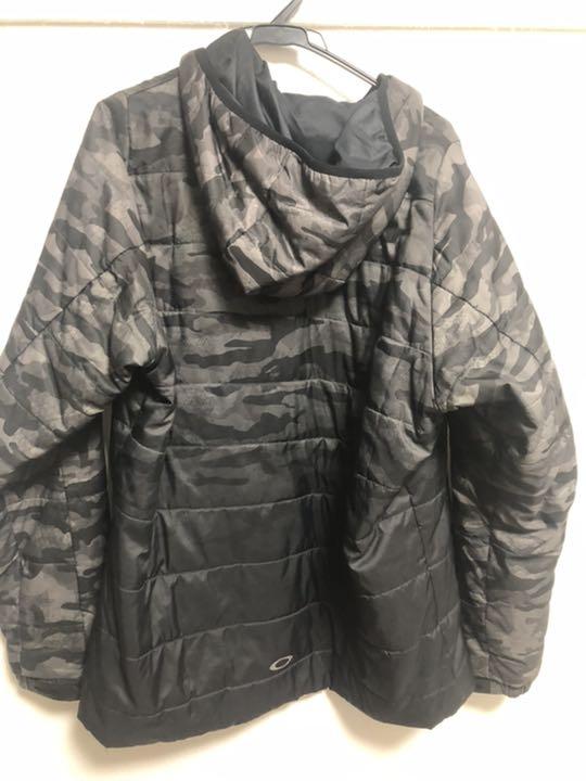 新品NEW OAKLY オークリー ダウンジャケット カモフラ 迷彩 SZrq8-m31138211843 安い定番人気