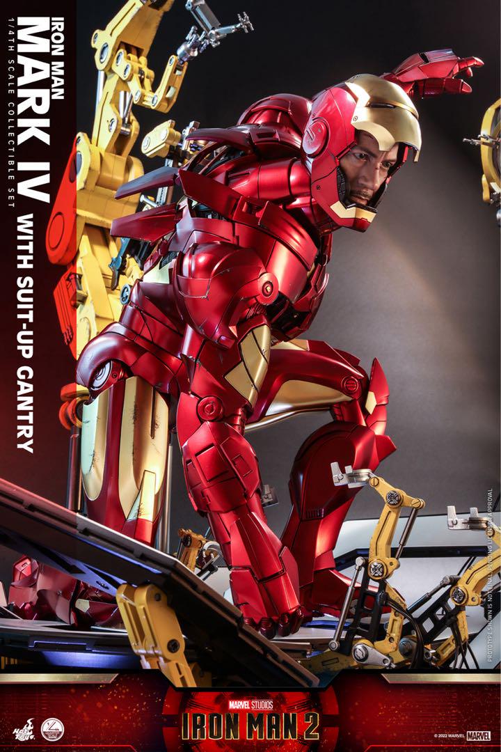 【未使用】ホットトイズ 1/4 アイアンマン マーク４パワードスーツ装着機付き