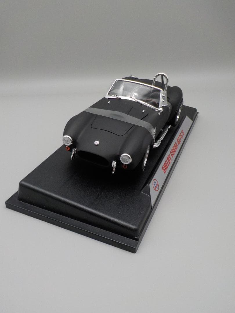 SHELBY COBRA 427SC BL 1/18 scale SHELBY COBRA 427SC BL 1/18 scale