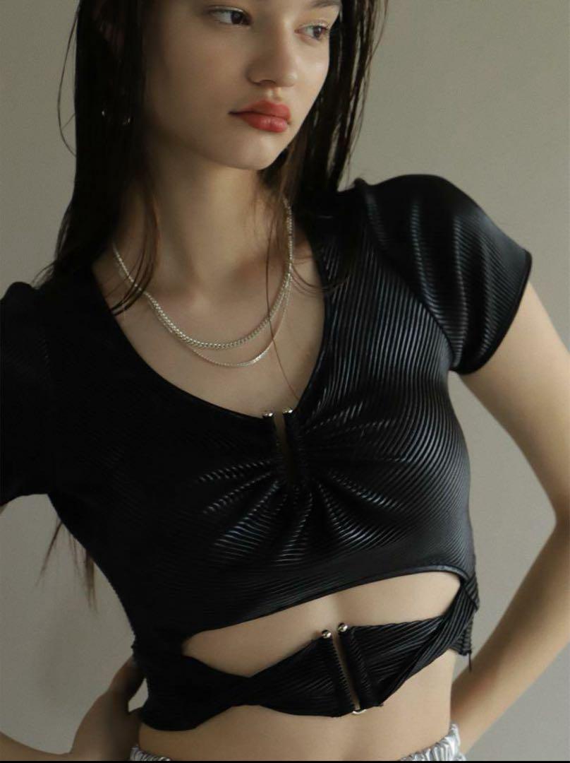 melt the lady /twist cropped tops - メルカリ