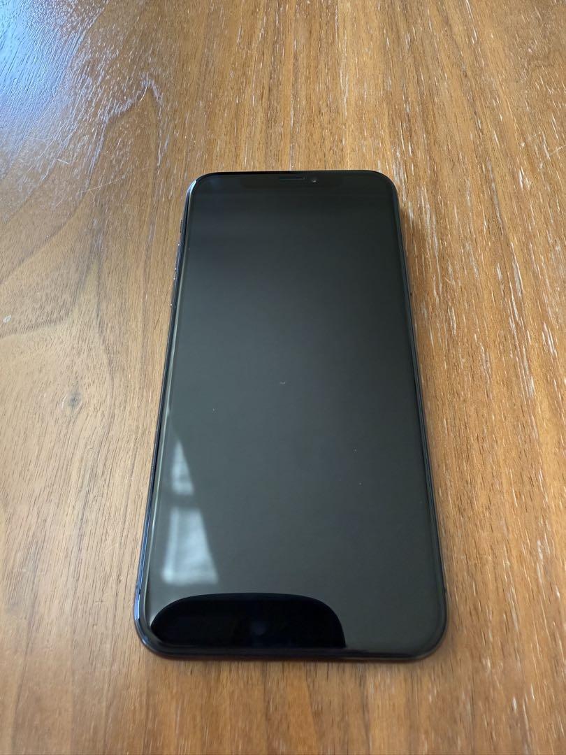 Apple iPhone X スペースグレー 本体 256GB☆ケース4個付き