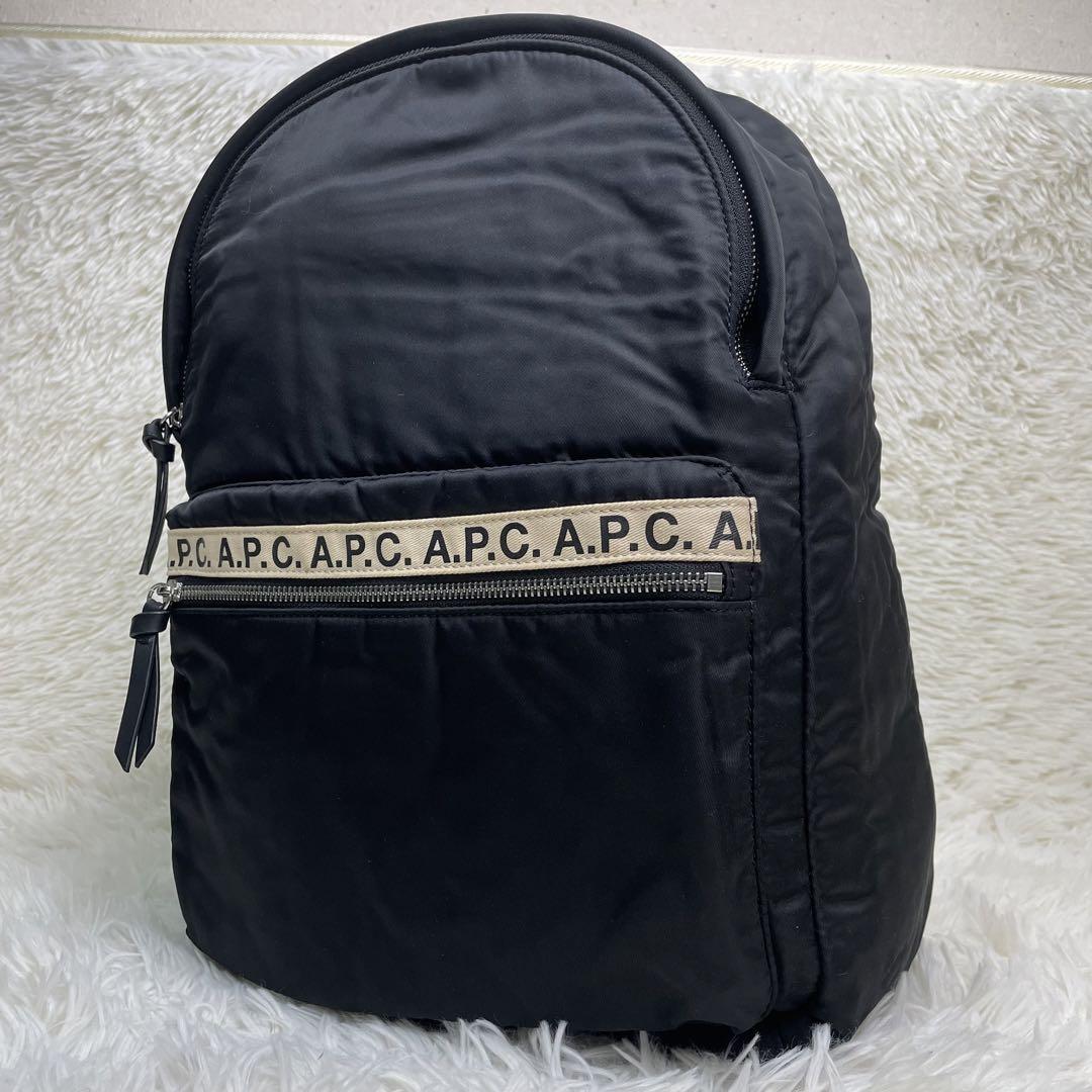 極美品✨A.P.C. リュック ナイロン ロゴ ブラックリュック/バックパック