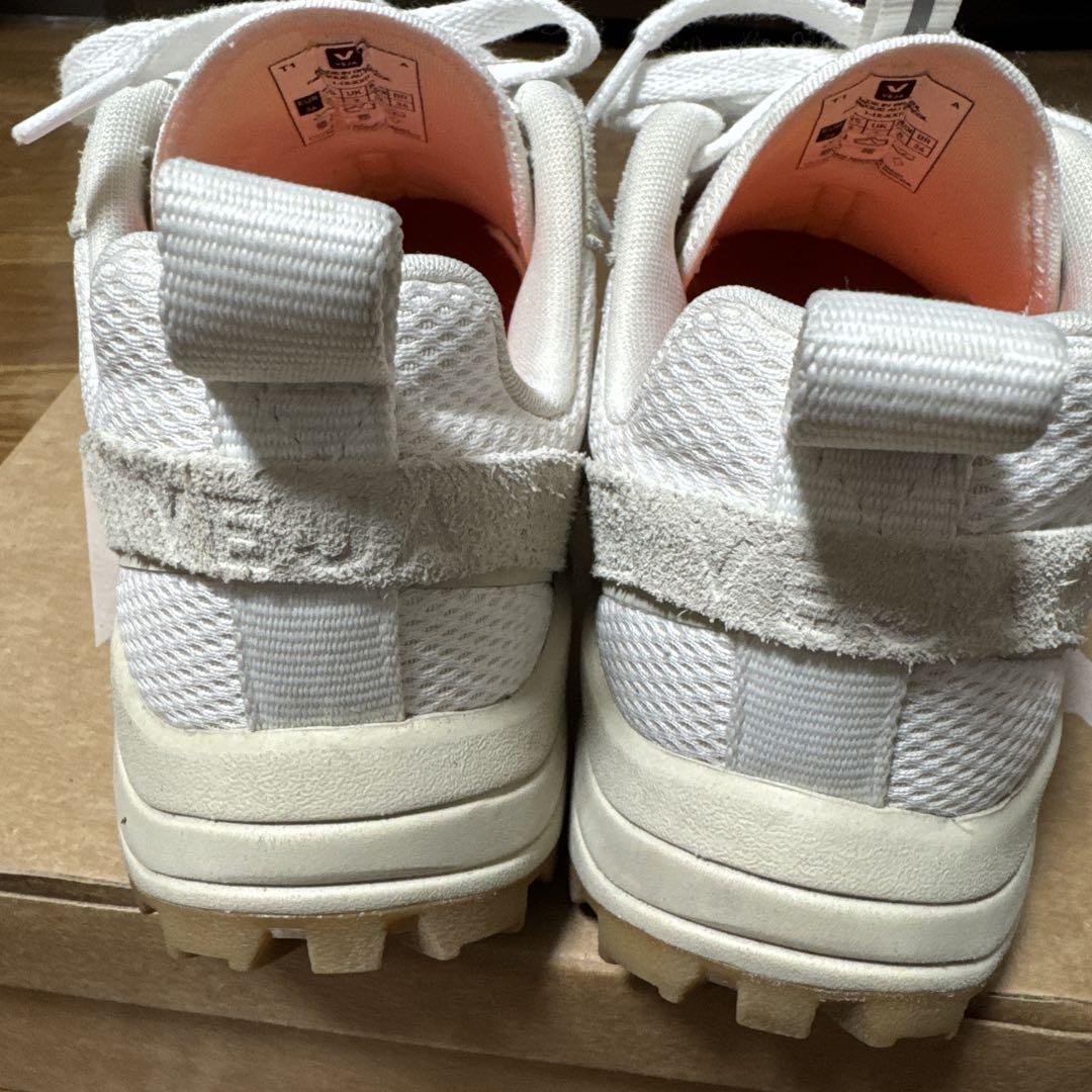 「VEJA（ヴェジャ）」スニーカー