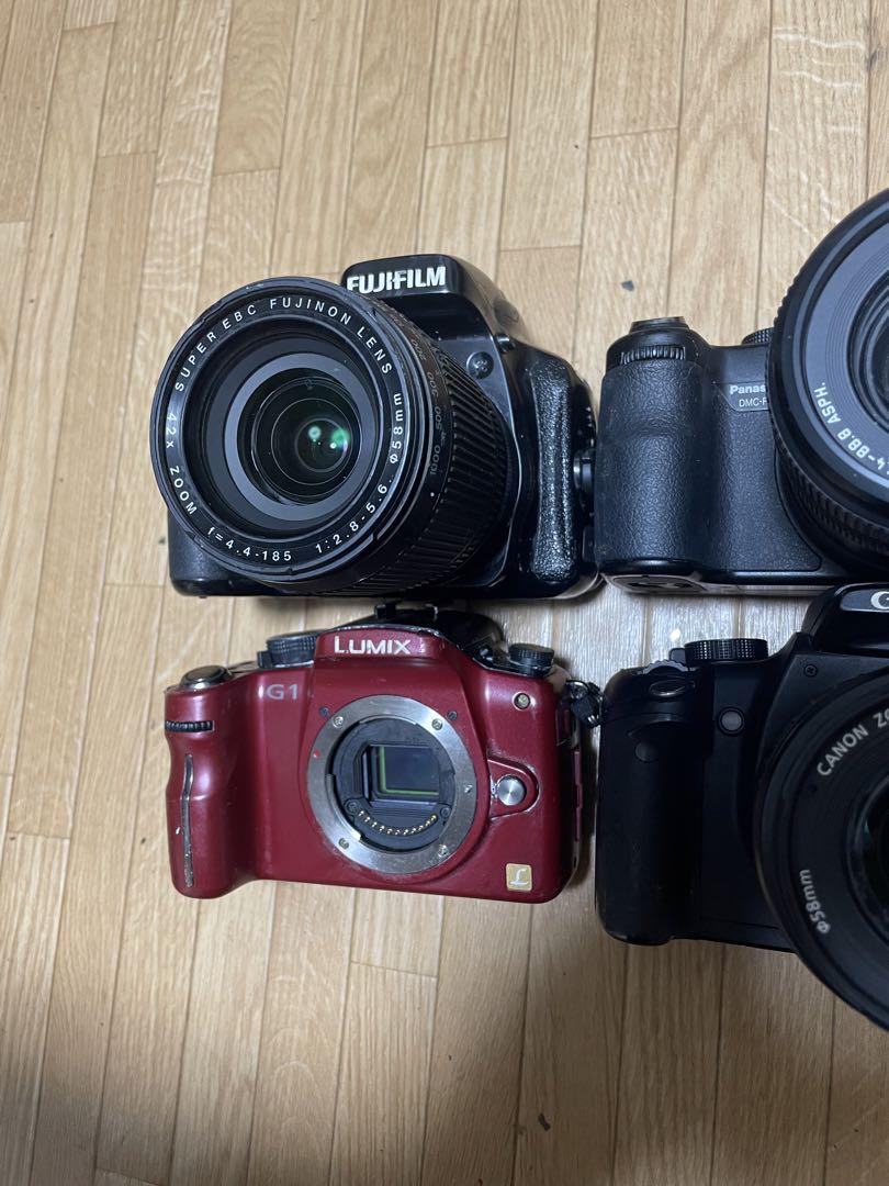カメラ　一眼　富士フィルム　Canon Panasonic