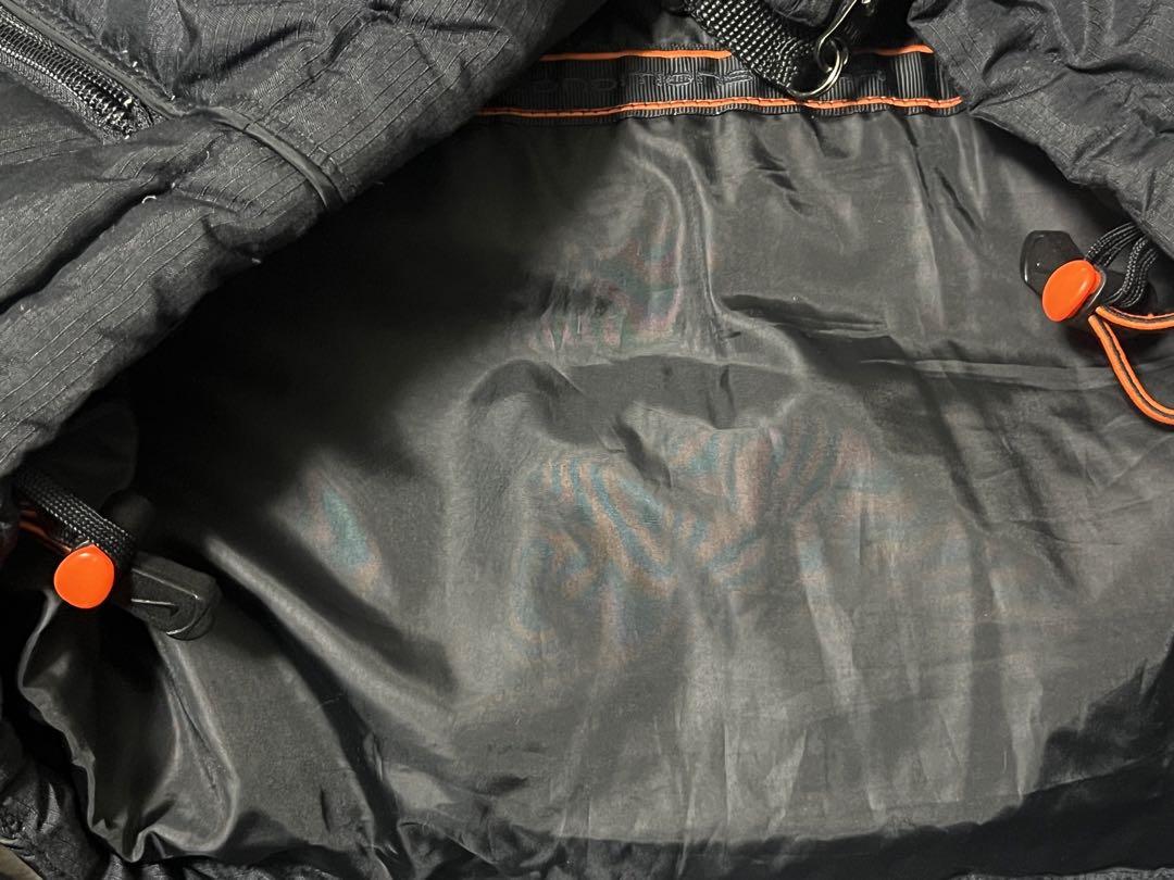Nike ACG ブラック ダウンベスト