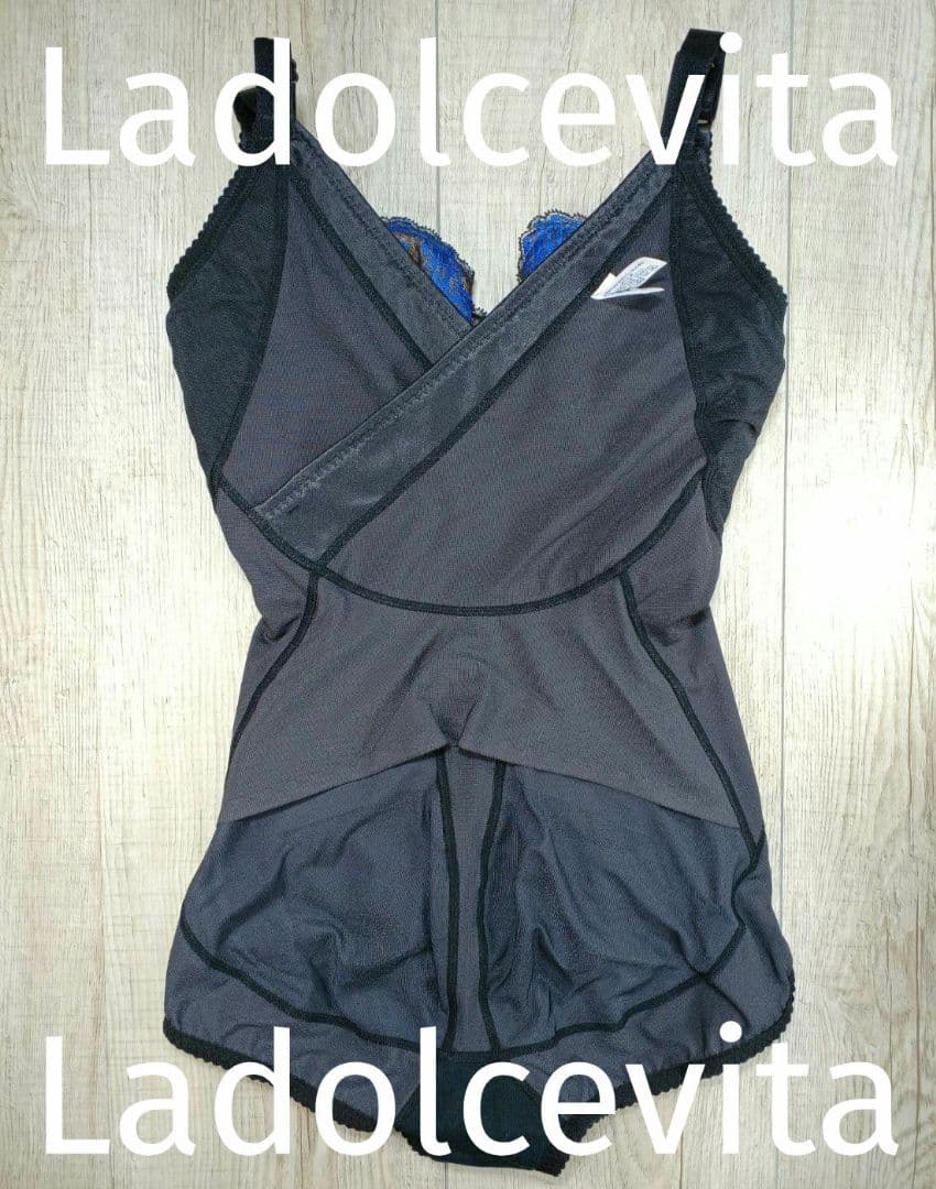 美品 マルコ カーヴィシャス ボディスーツ C70 M/黒/カレス/438 美品 マルコ カーヴィシャス ボディスーツ C70 M/黒/カレス/438