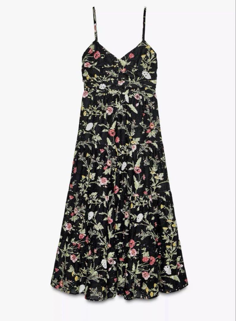 ZARAの花柄キャミワンピース ホワイト/イエロー 週末お値下げ！ZARAの花柄キャミワンピース ホワイト/イエロー