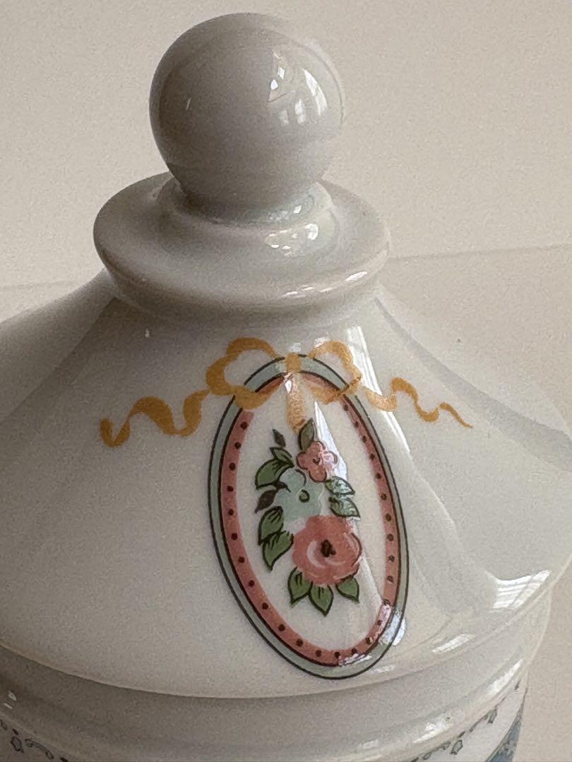Porcelaines Avignon　ファーマシーポット