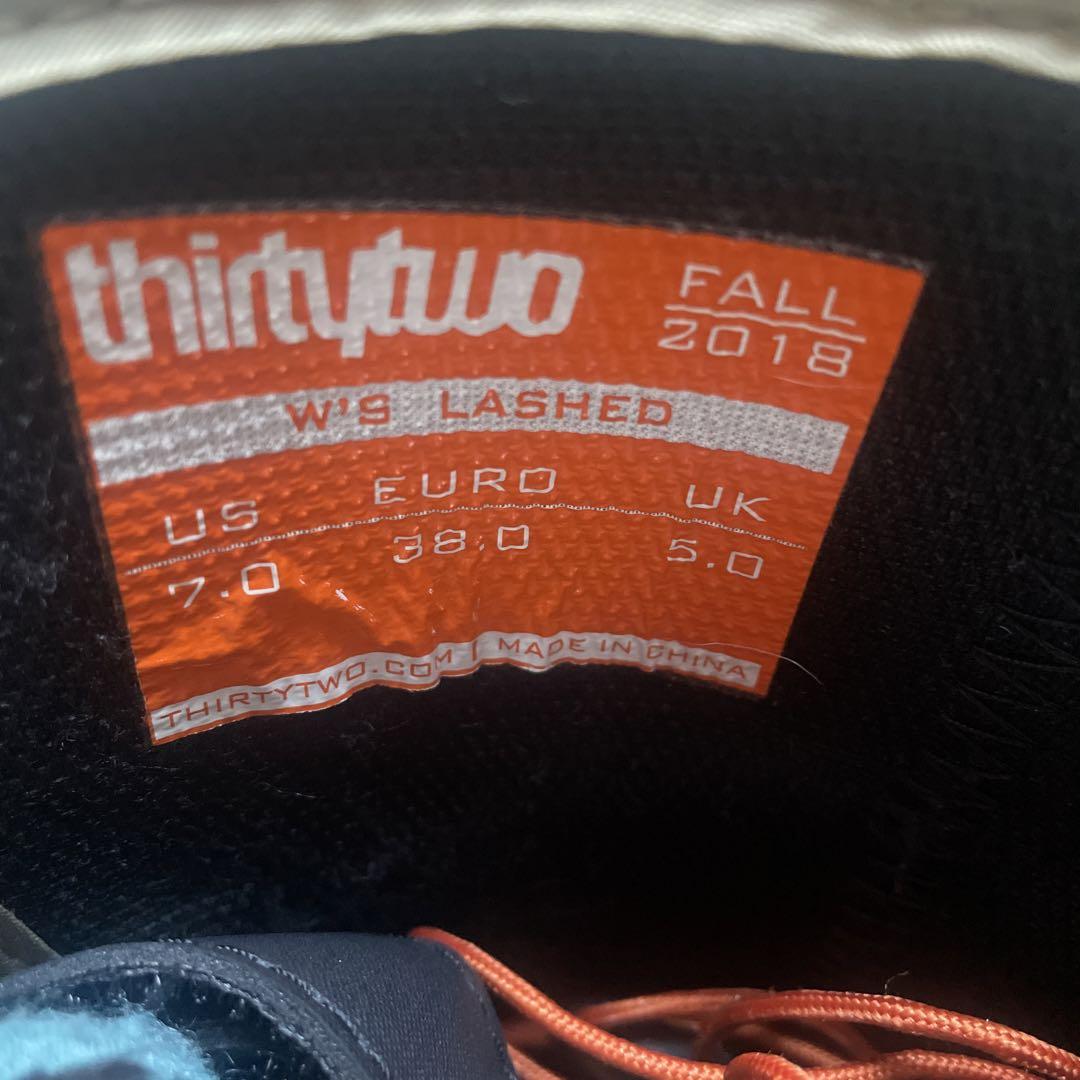 thirtytwo W's Lashed スノーボードブーツ 7.0